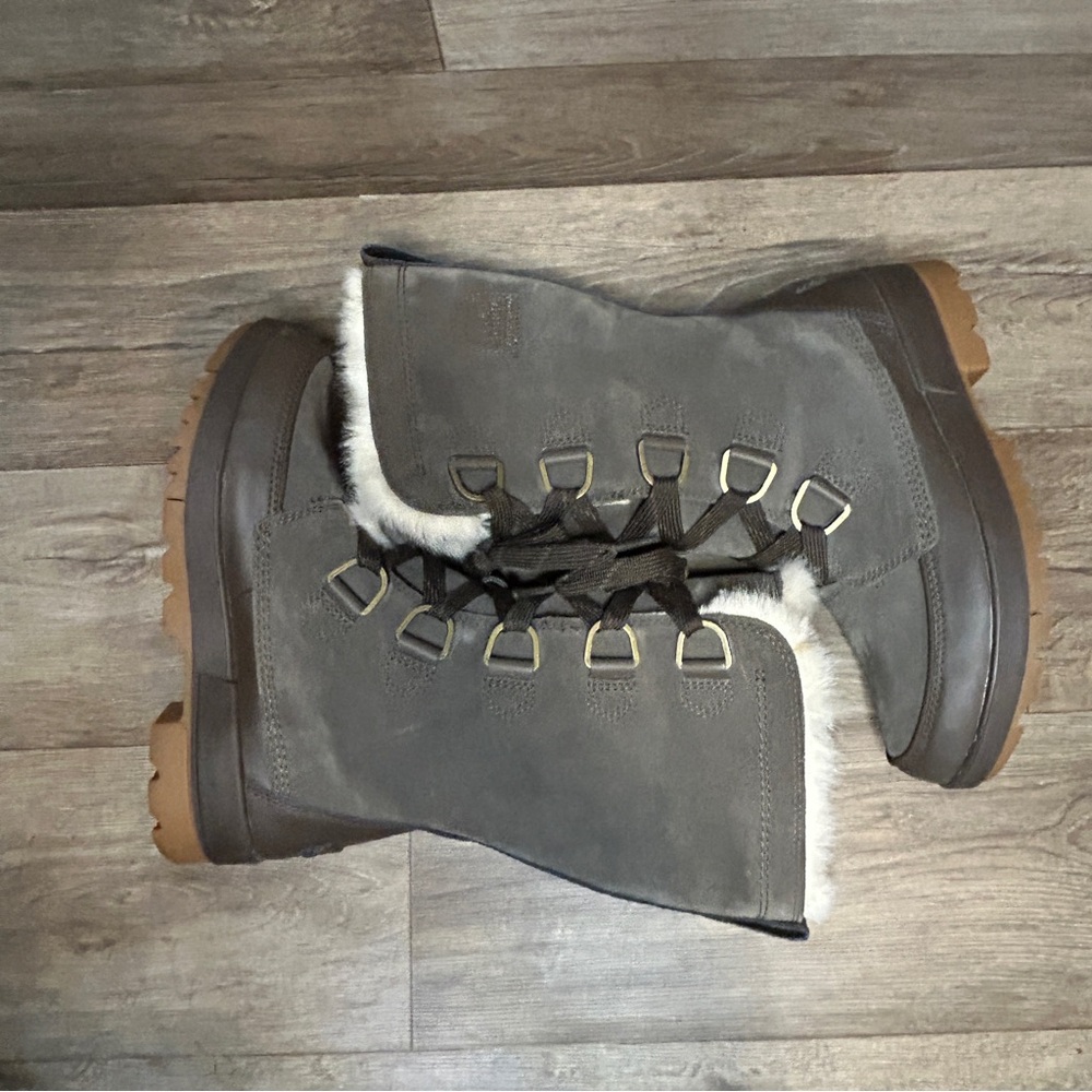 Sorel Waterproof Knee-High Boots Rugged Sole Women's 8 - Picture 5 of 7